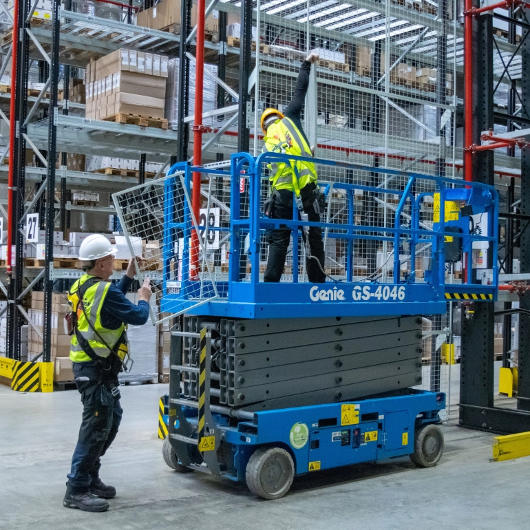 Inspectie en herstelling van palletstellingen tot 12 meter hoogte bij Henco
