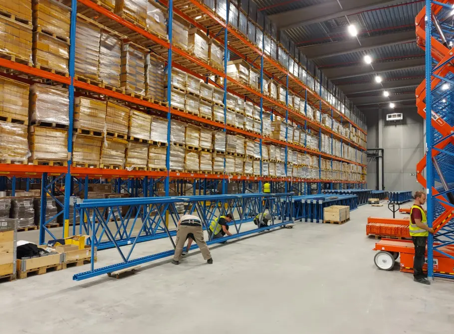 Het verhuizen van <span>statische opslagsystemen</span>